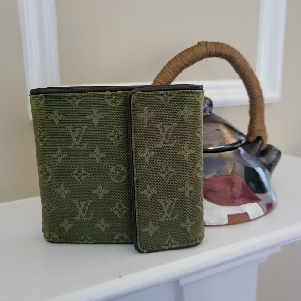 Louis Vuitton Olive Monogram Canvas Tri Wallet Porte Bie Carte Monet Khaki Green